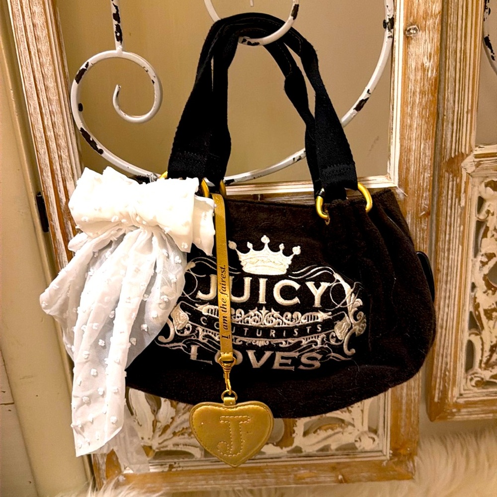Y2-K Authentic Juicy Couture Vintage Black and Gold Shoulder  Hobo Bag❣️